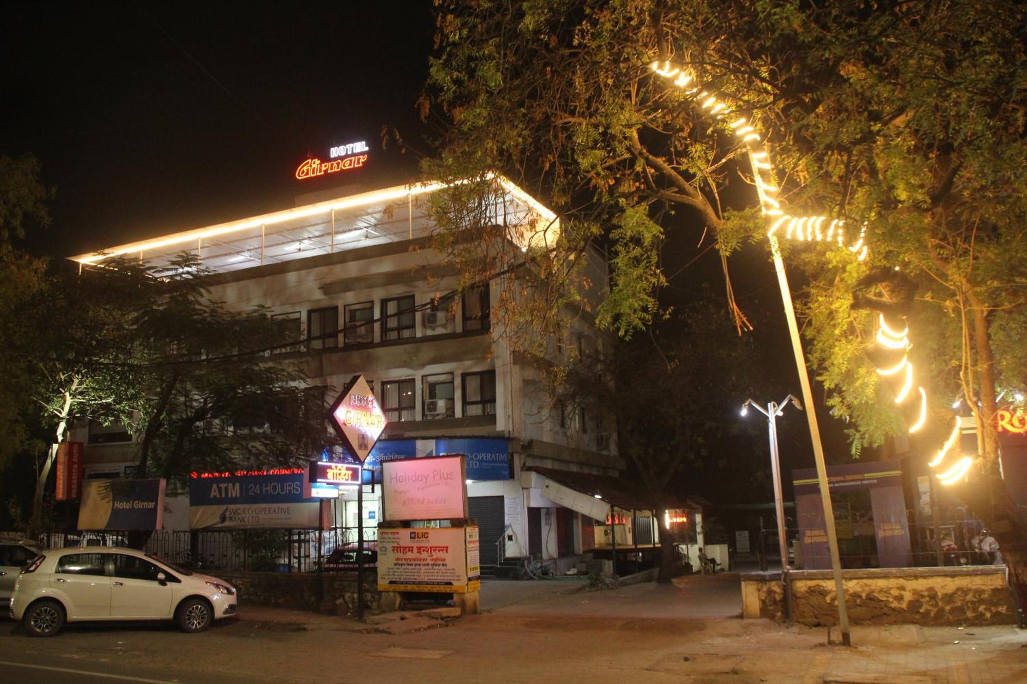 Hotel Girnar Aurangabad  Exterior photo